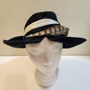 Adolfo Realites Paris Chic Navy Blue Boody  Hat with Feather